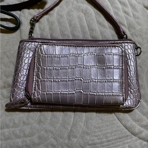 Elegant Crocodile Pattern Pink Clutch